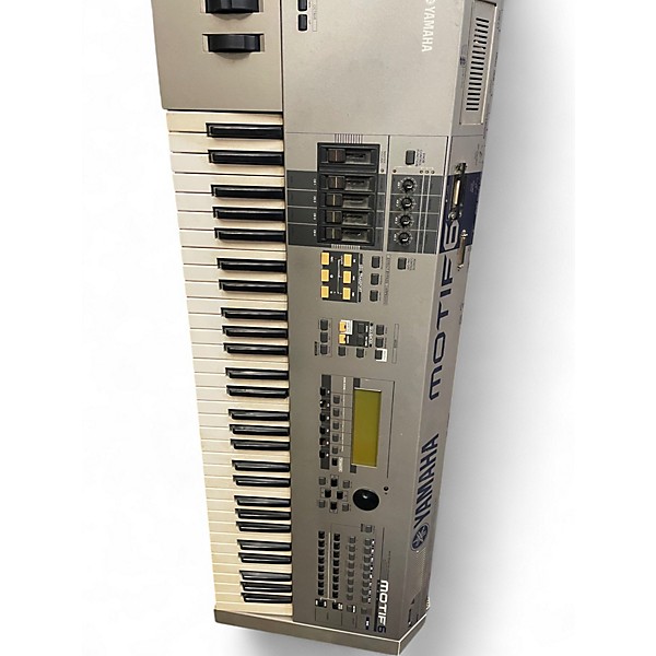 Used Yamaha Motif 6 61 Key Keyboard Workstation