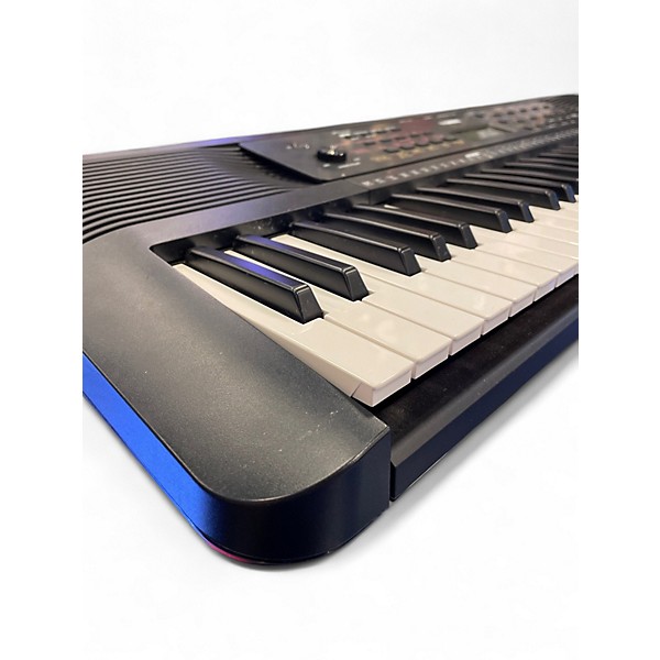 Used Yamaha PSRE273 Keyboard Workstation