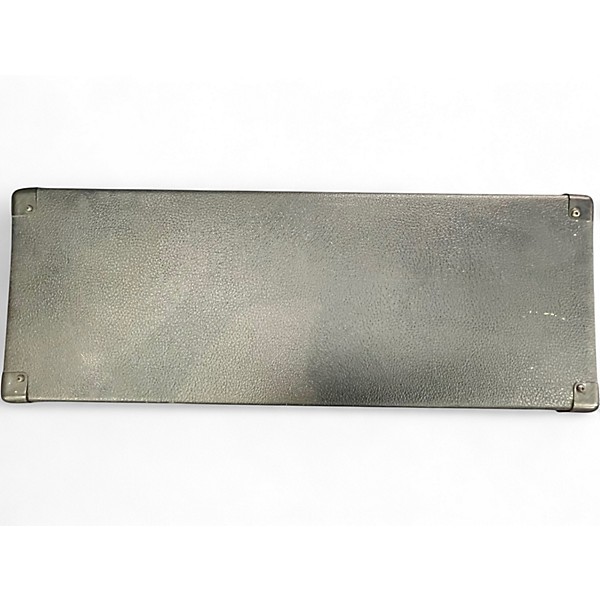 Used Peavey 5150 SLANT Guitar Cabinet