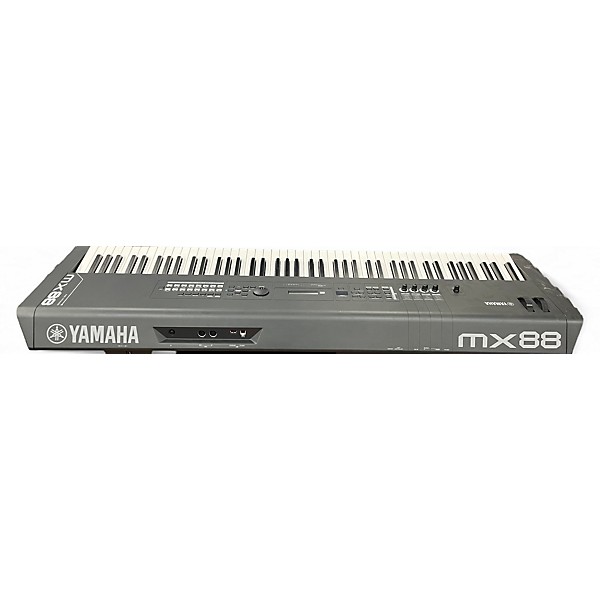 Used Yamaha MX88 Synthesizer