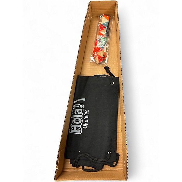 Used Hola! HM 21 UKELELE BUNDLE red Ukulele