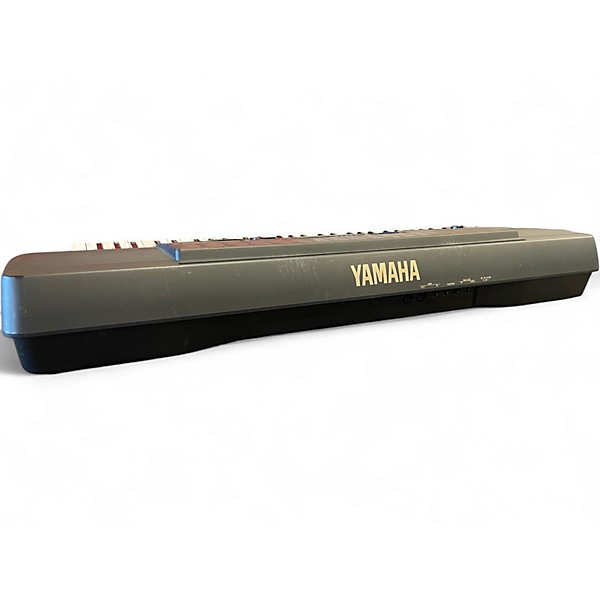 Used Yamaha psr 520 Synthesizer