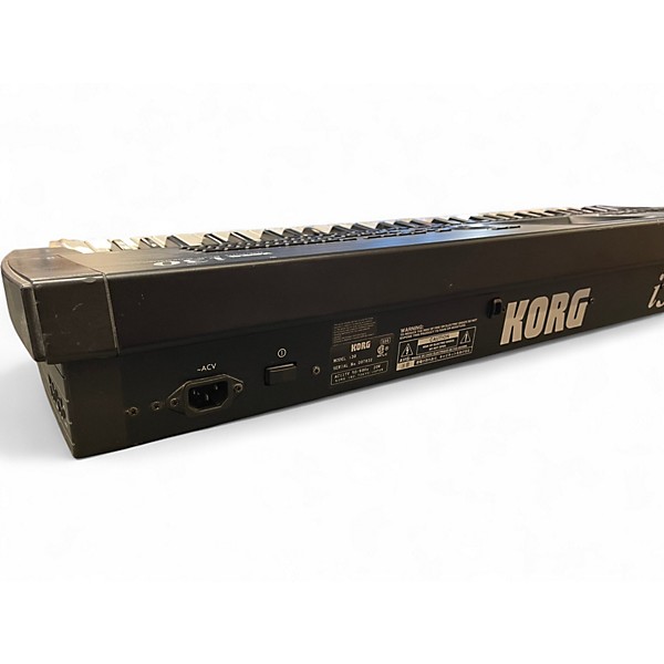 Used KORG i 30 Keyboard Workstation