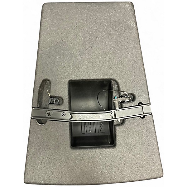 Used JBL VRX932LAP Powered Speaker