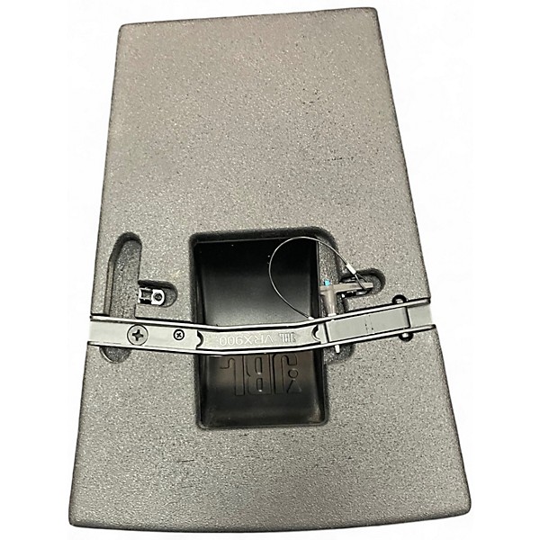 Used JBL VRX932LAP Powered Speaker