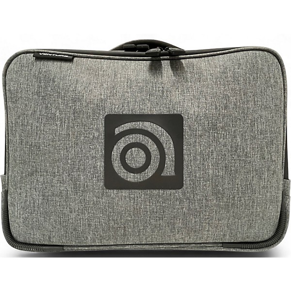 Used Ampeg venture v12 Bass Amp Head