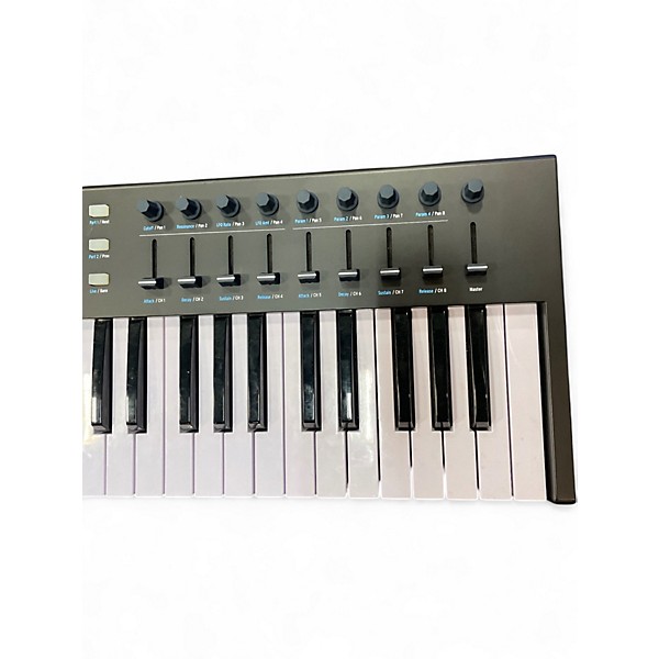 Used Arturia Keylab Essential 61 MIDI Controller