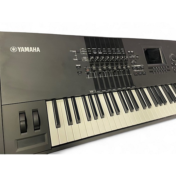 Used Yamaha Motif XF8 88 Key Keyboard Workstation