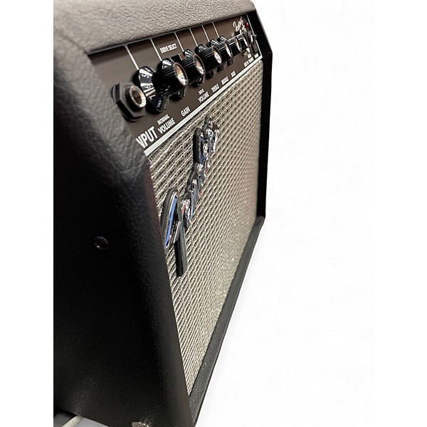Used Fender Frontman 15G 15W Guitar Combo Amp