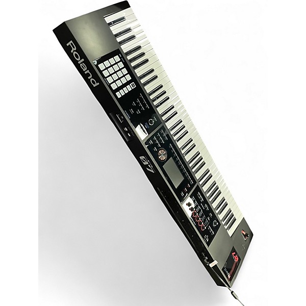 Used Roland Fantom 07 Keyboard Workstation