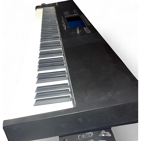 Used Native Instruments Komplete Kontrol S88 MK3 MIDI Controller