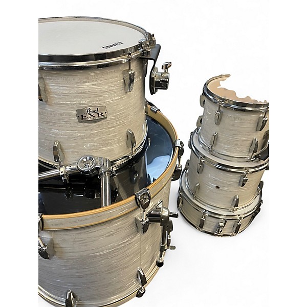 Used Pearl 5 Piece exr oyster white pearl Drum Kit