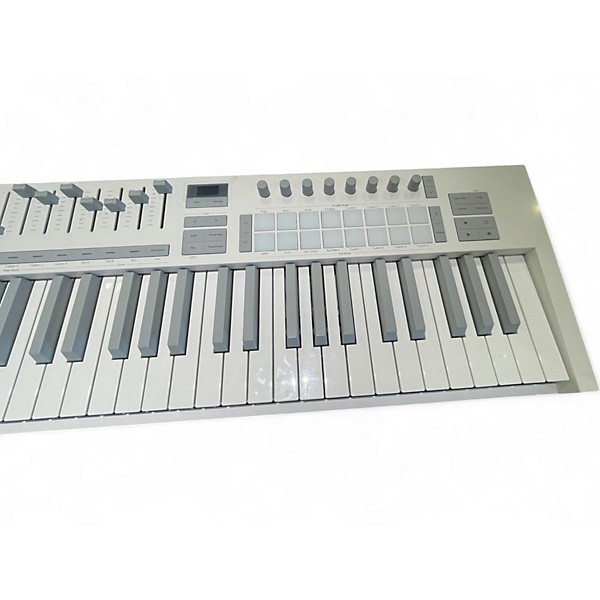 Used Novation LAUNCHKEY 49 MK4 WHITE MIDI Controller