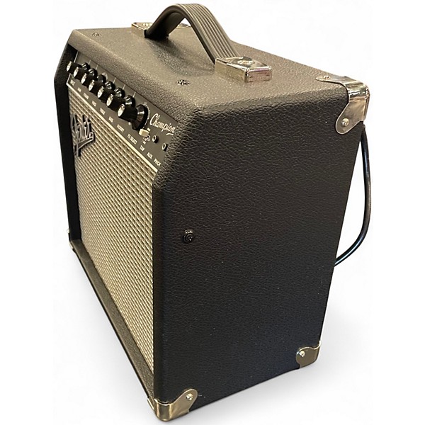 Used Fender Champion II 25 Guitar Combo Amp