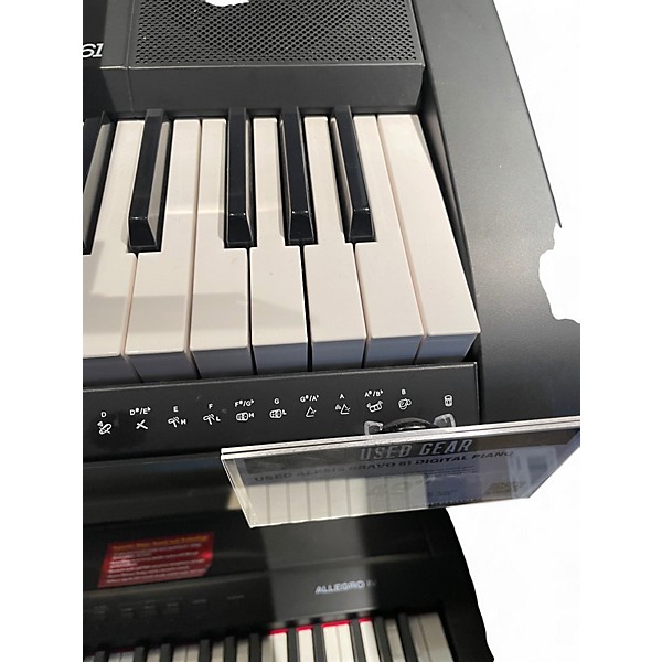 Used Alesis BRAVO 61 Digital Piano
