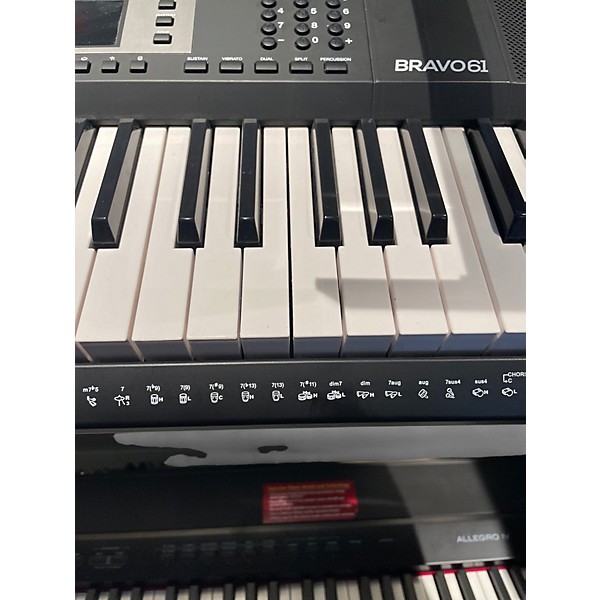 Used Alesis BRAVO 61 Digital Piano
