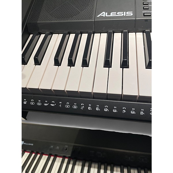 Used Alesis BRAVO 61 Digital Piano