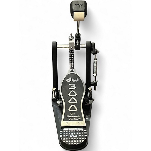 Used DW 3000 Series Single Single Bass Drum Pedal