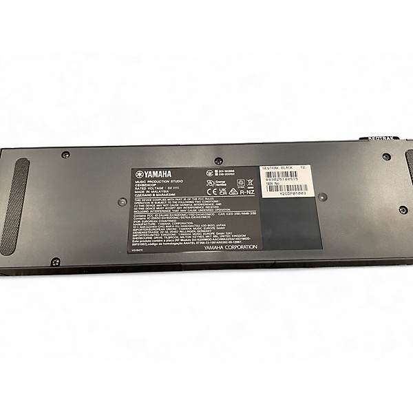 Used Yamaha seqtrak black y2 Synthesizer