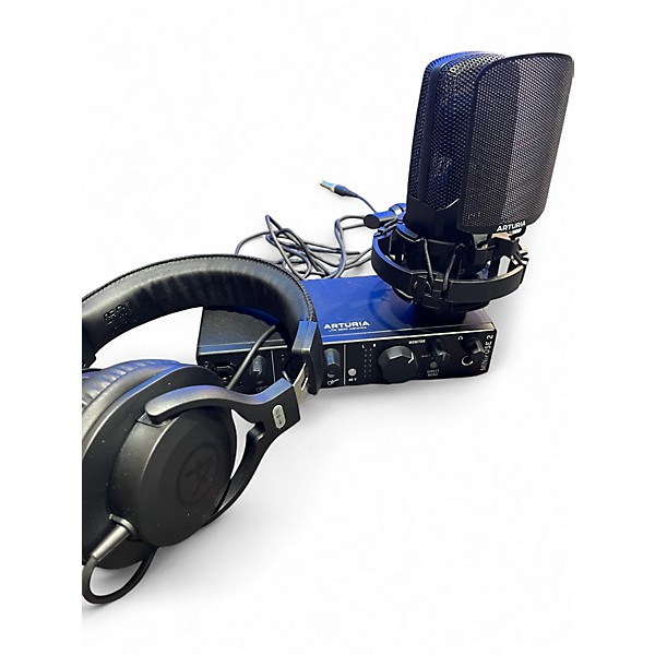 Used Arturia mini fuse 2 recording pack Audio Interface