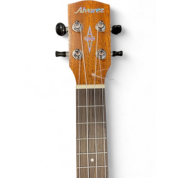 Used Alvarez RU22C Natural Ukulele