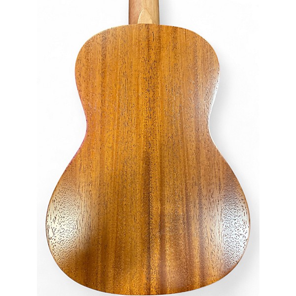 Used Alvarez RU22C Natural Ukulele