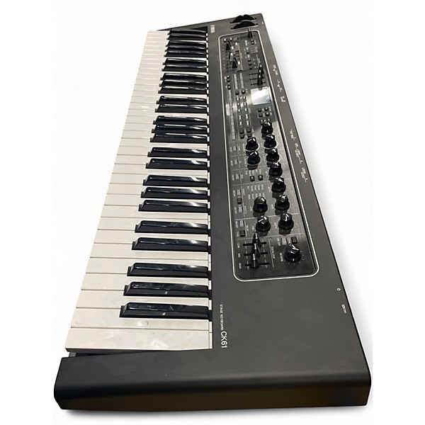 Used Yamaha CK61 Keyboard Workstation
