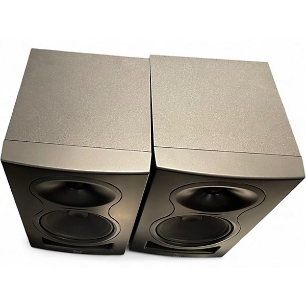 Used Kali Audio LP6 V2 PAIR Powered Monitor