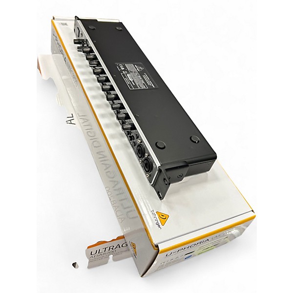 Used Behringer U-Phoria UMC1820 Audio Interface