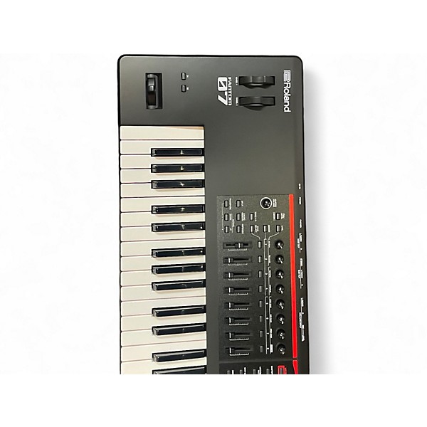 Used Roland Fantom 07 Keyboard Workstation