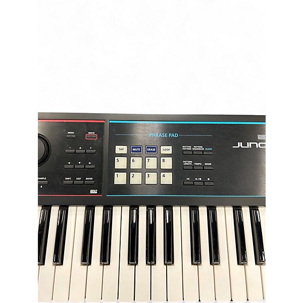 Used Roland JUNO DS 61 Synthesizer