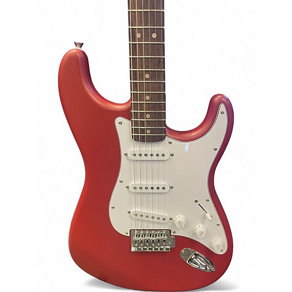 Used Squier Debut Collection Stratocaster Dakota Red Solid Body Electric Guitar