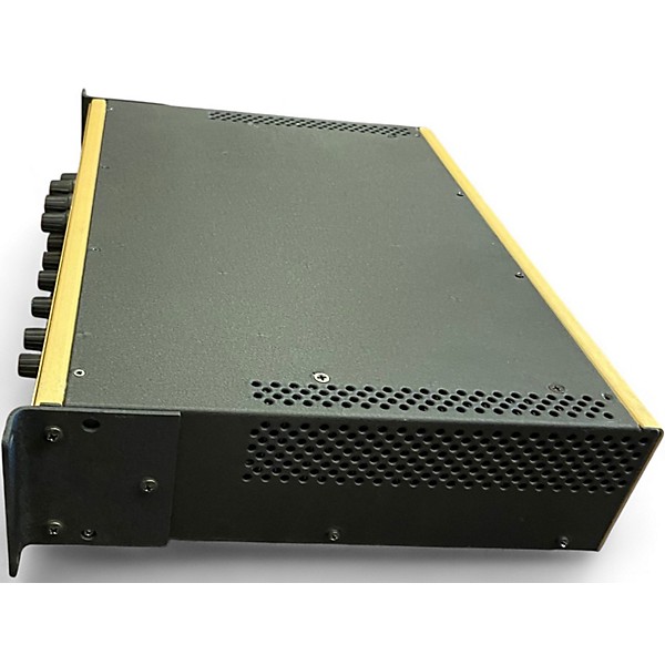 Used Eden WT800 World Tour Bass Amp Head