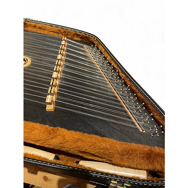 Used Dusty String Hammered Dulcimer Black Dulcimer