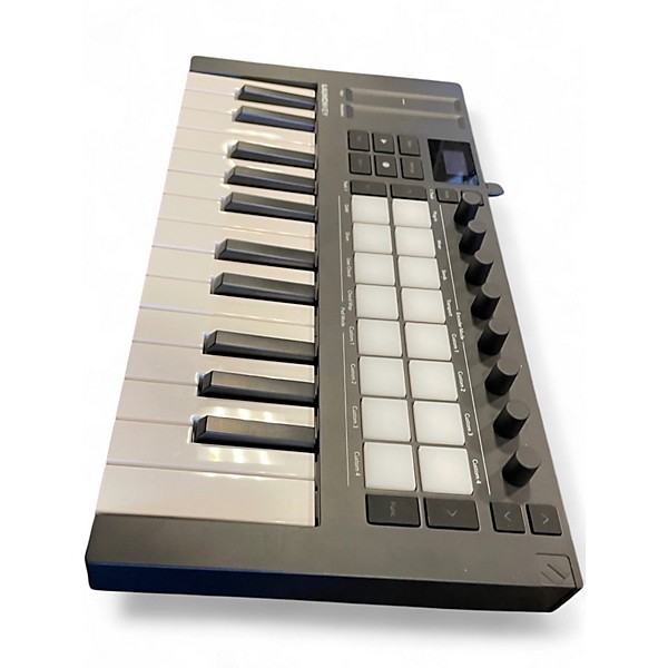 Used Novation Launchkey 25 Key MIDI Controller