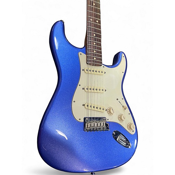 Used 2014 Fender American Standard Stratocaster ocean blue metallic Solid Body Electric Guitar