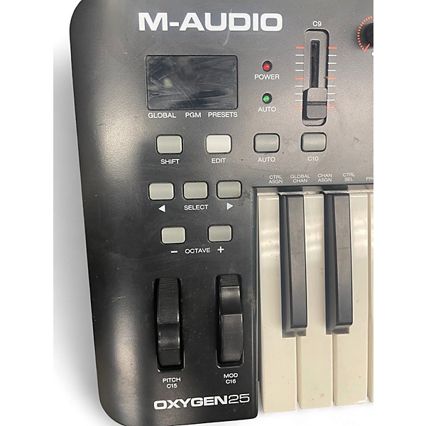 Used M-Audio Oxygen 25 Key MIDI Controller