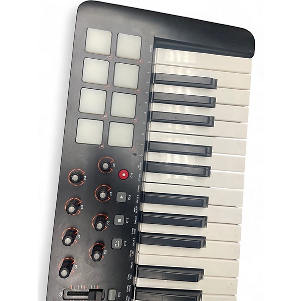 Used M-Audio Oxygen 25 Key MIDI Controller