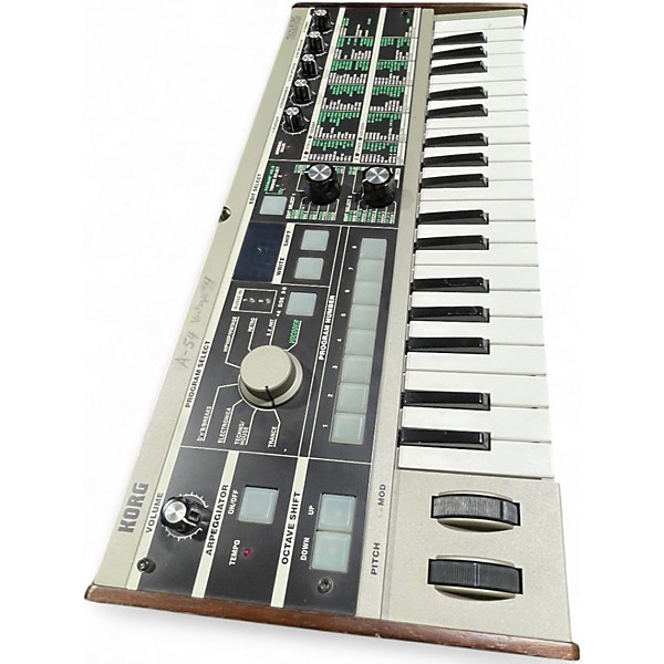 Used KORG Micro Korg 37 Key Synthesizer