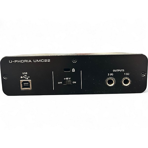 Used Behringer U-Phoria UMC22 Audio Interface