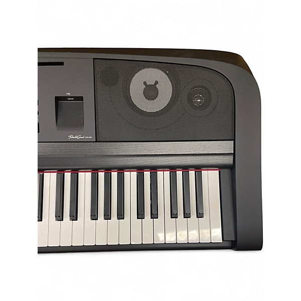 Used Yamaha DGX670B Stage Piano