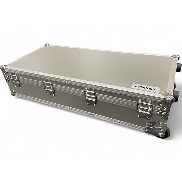 Used Pedaltrain Novo32 w/ Tour Case Pedal Board