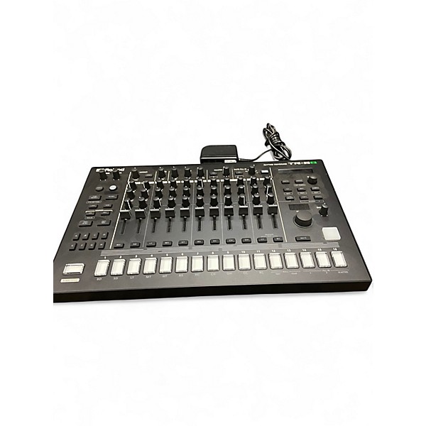 Used Roland TR-8S RHYTHM PERFORMER  DJ Controller