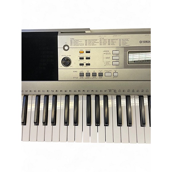 Used Yamaha PSRE353 61 Key Portable Keyboard