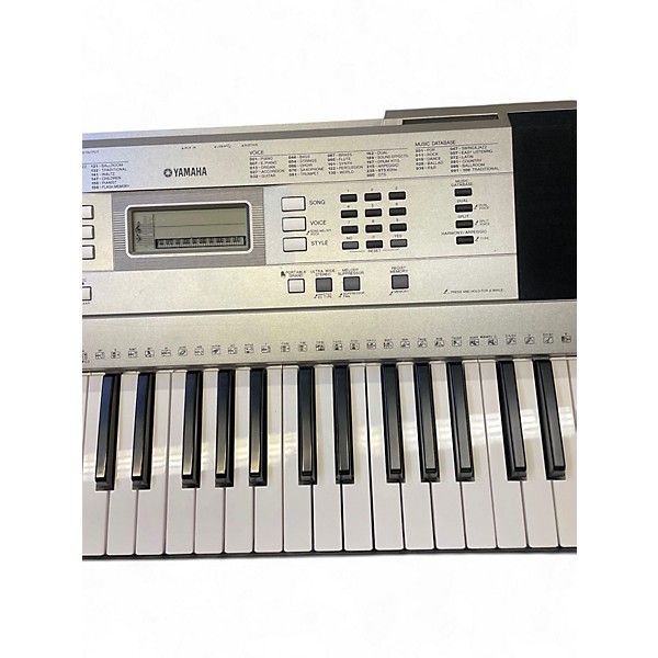 Used Yamaha PSRE353 61 Key Portable Keyboard