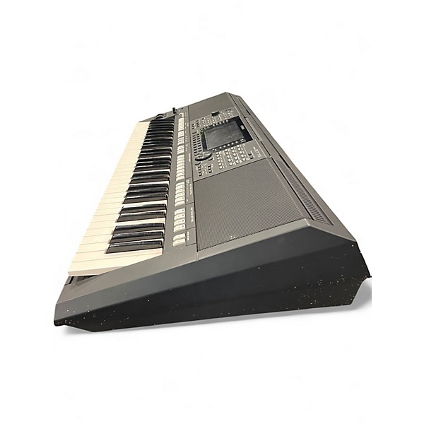 Used Yamaha PSR-S775