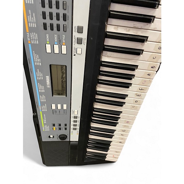 Used Yamaha ypt-240 Portable Keyboard