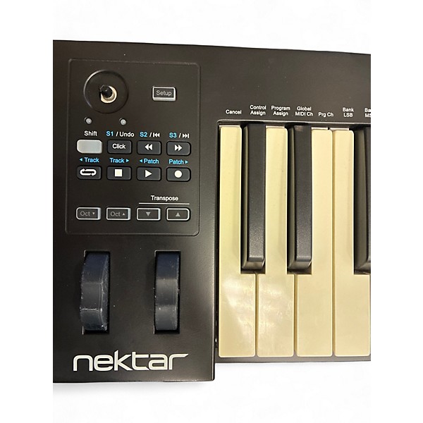 Used Nektar Impact GX61 Keyboard Workstation