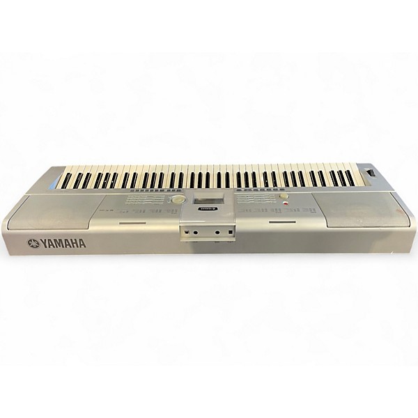 Used Yamaha DGX205 Keyboard Workstation