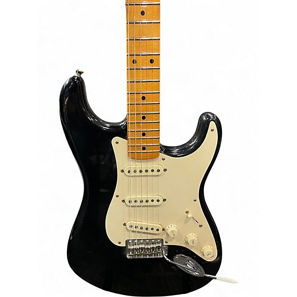 Used 2006 Fender Eric Johnson Stratocaster® Maple Black and White Solid Body Electric Guitar